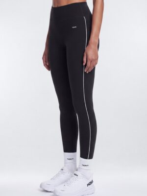 Leggings in Black and White