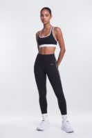 Leggings in Black and White