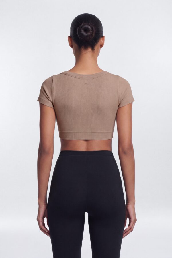 Top with a cropped