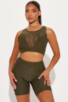 Piece in Olive 87% polyester