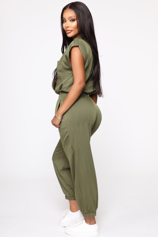 Jumpsuit with a linen