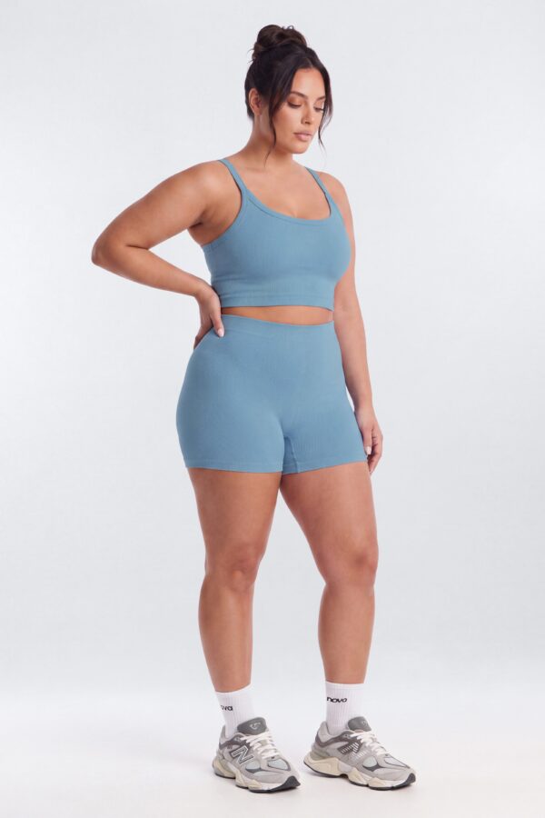 Shorts in Indigo 79% cotton