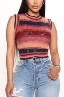 Pullover with cropped