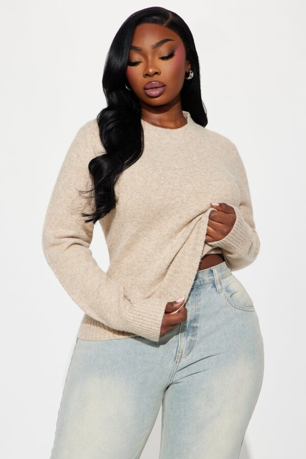 Sweater with a cropped
