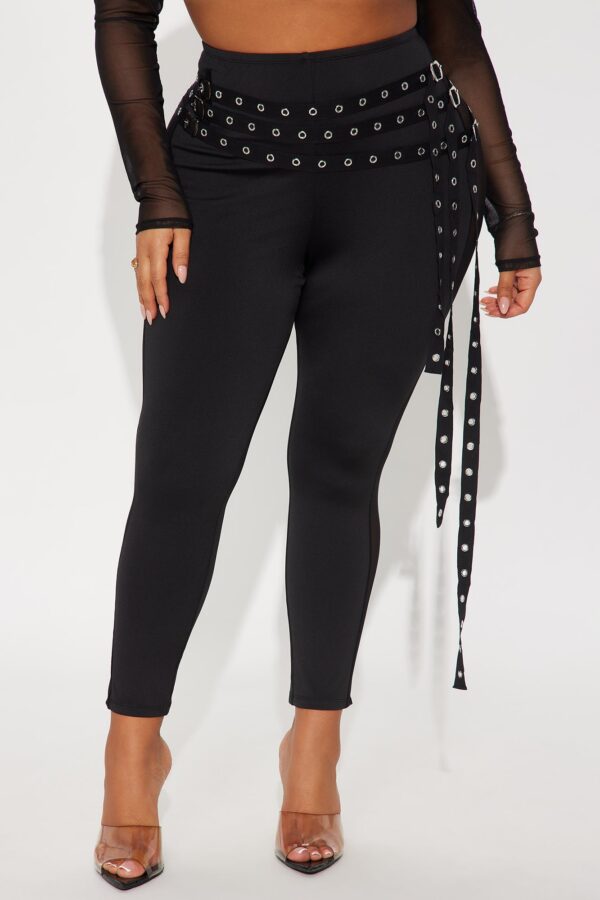 Leggings with a cropped