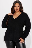 Sweater in Black 64% acrylic