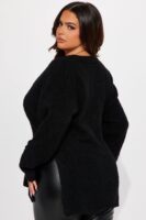 Sweater in Black 64% acrylic