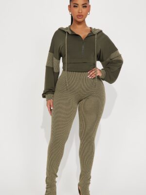 Jumpsuit in Olive 72% polyester