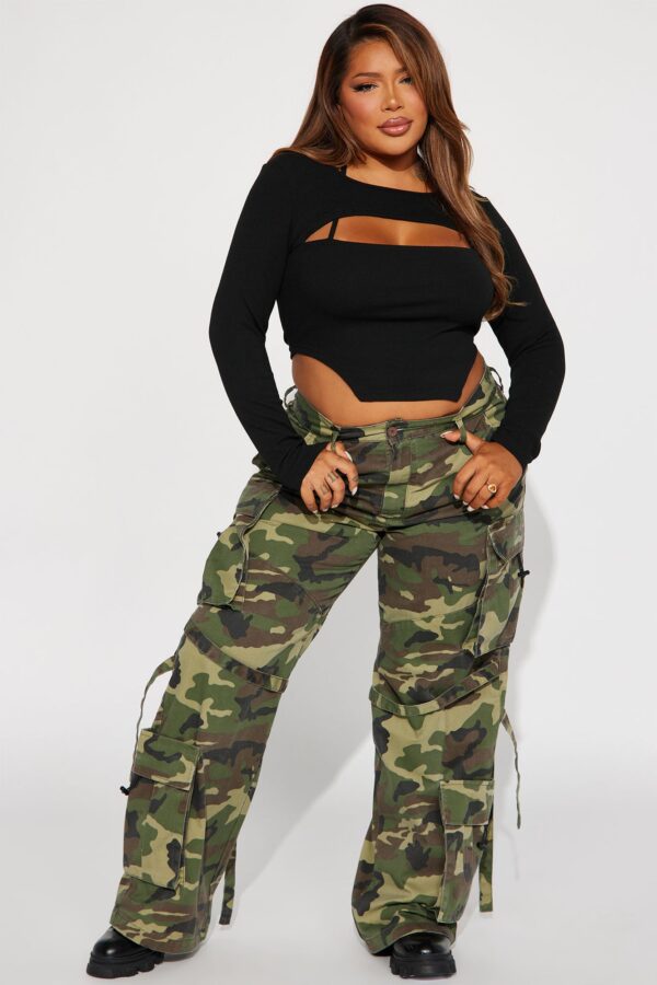 Wide-Leg Pants in Olive