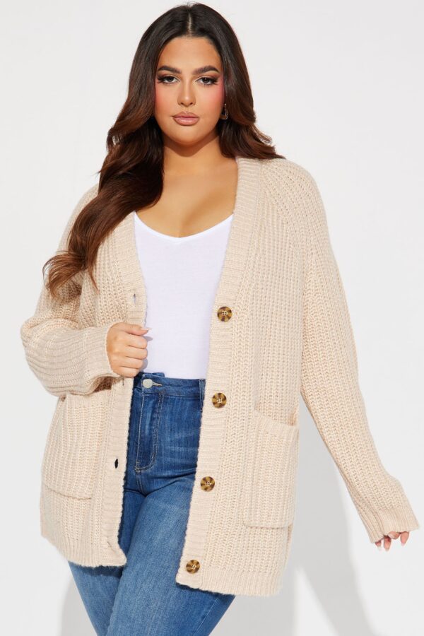 Cardigan in Sand 100% acrylic