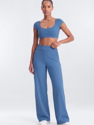Wide-Leg Pants in Blue