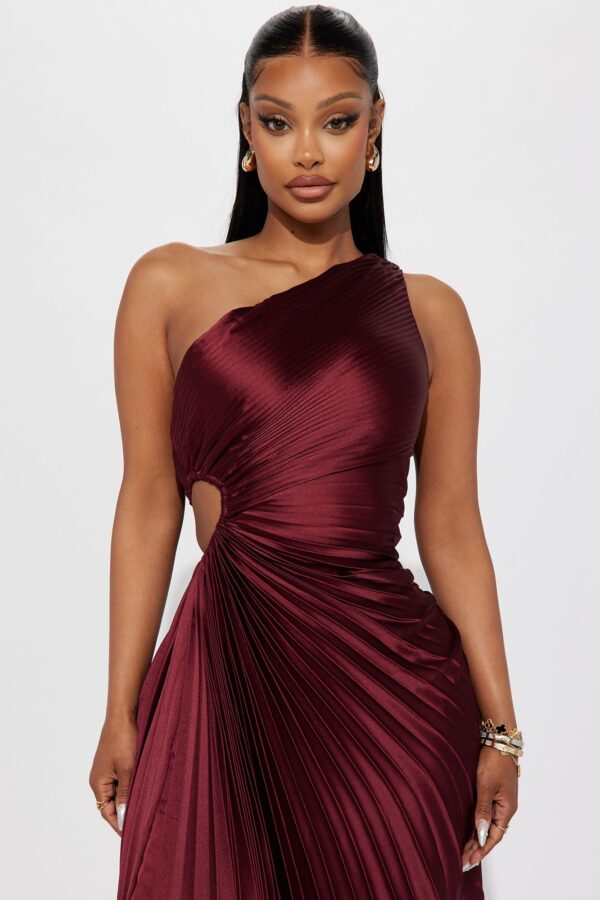 Wine One-Shoulder Dress