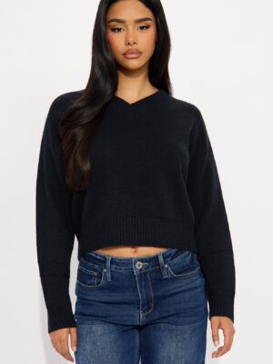Sweater in Black 42% acrylic
