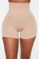 Shorts in Black 90% nylon