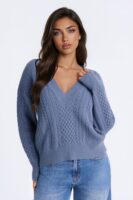 V-Neck Pullover in Blue