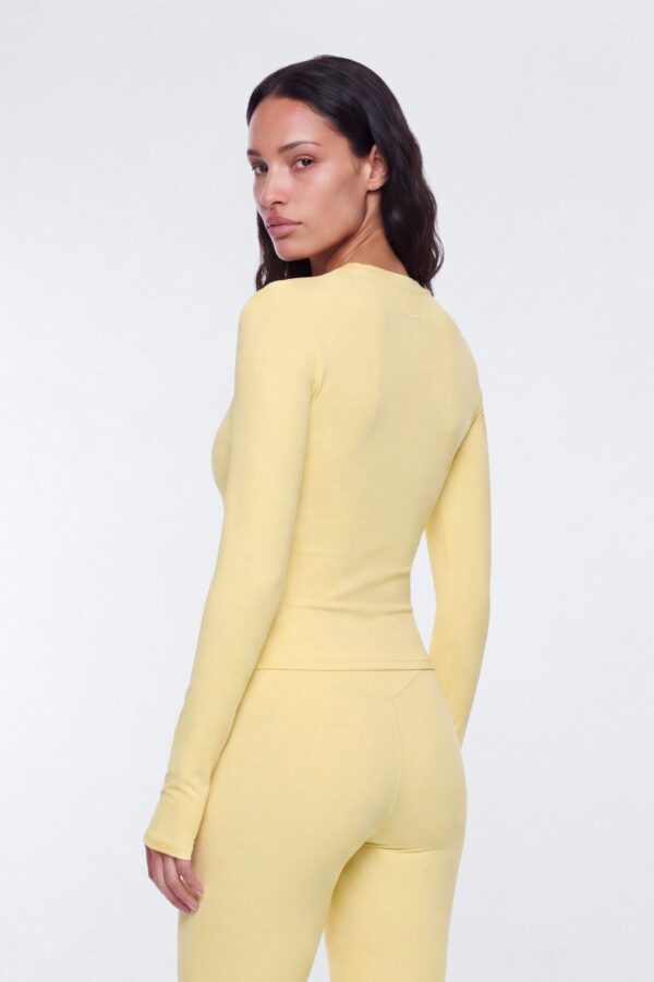CloudForm™ Long Sleeve Active Top - Buttermilk