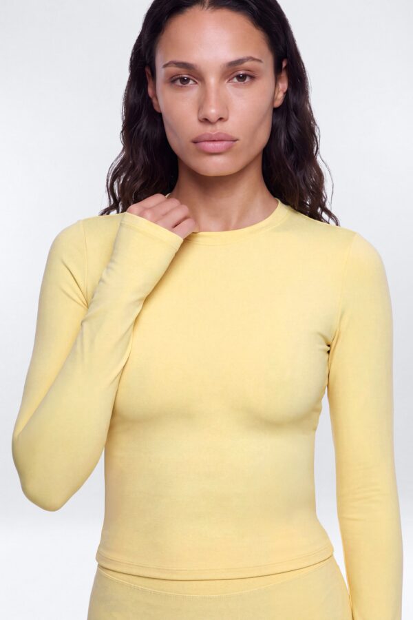 CloudForm™ Long Sleeve Active Top - Buttermilk