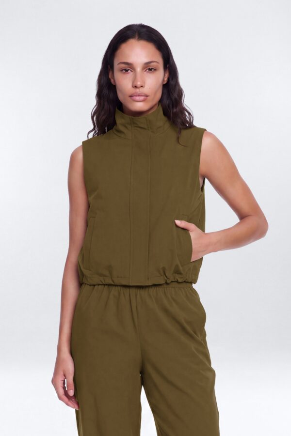 Jacket in Green 100% polyester