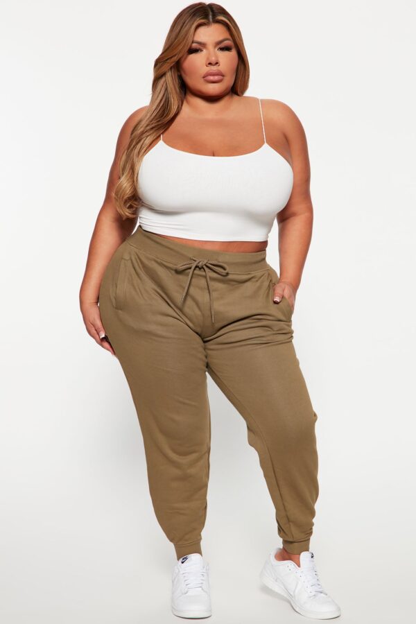 Pants with an oversized