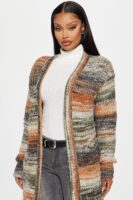 Cardigan in 49% acrylic