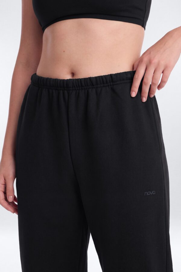 Black Pants with wide leg