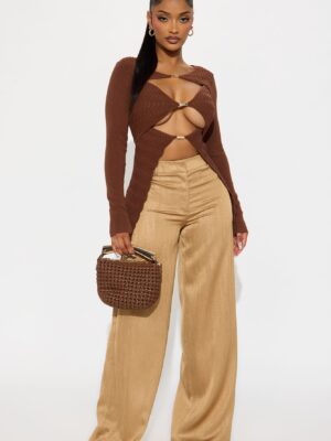 Sweater in Chocolate