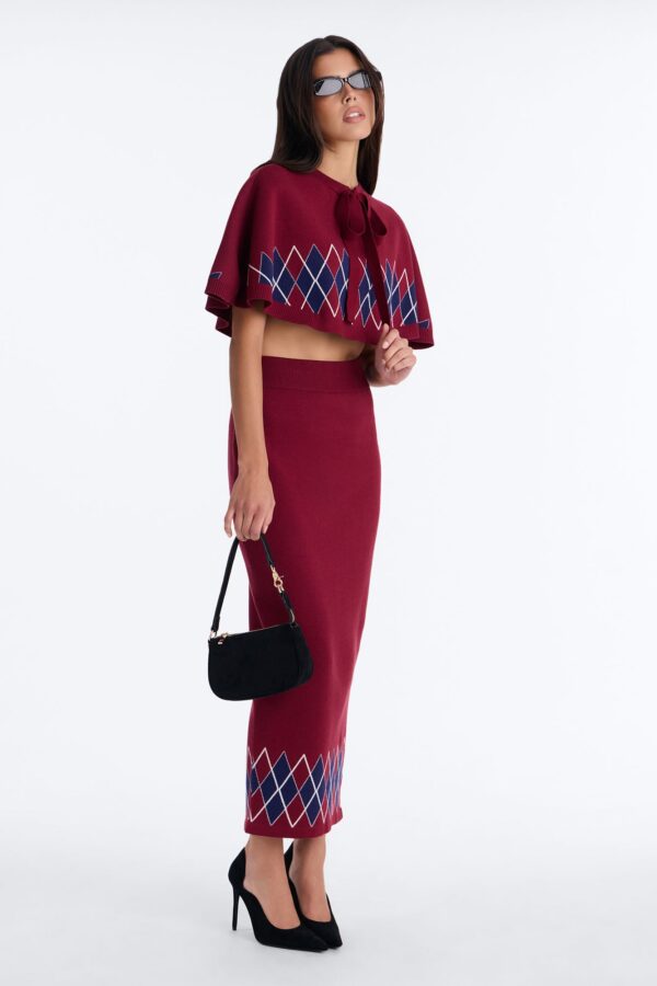 Cardigan in Burgundy 50% viscose