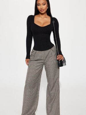 Sweater in Black 42% viscose