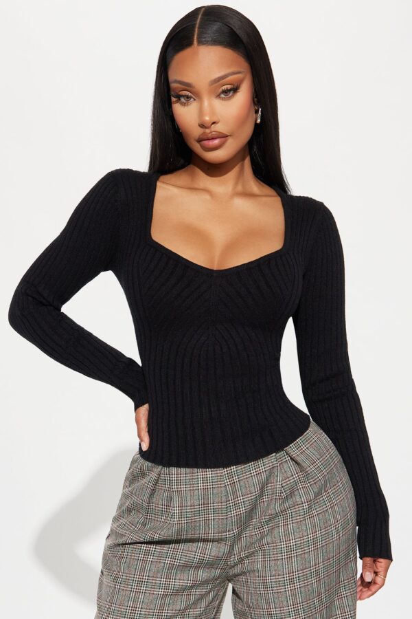 Sweater in Black 42% viscose