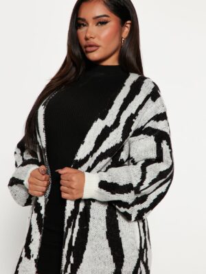 Cardigan in Gray 100% acrylic
