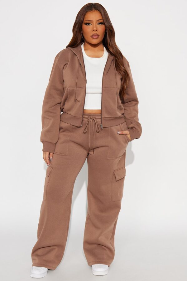 Wide-Leg Pants in Brown