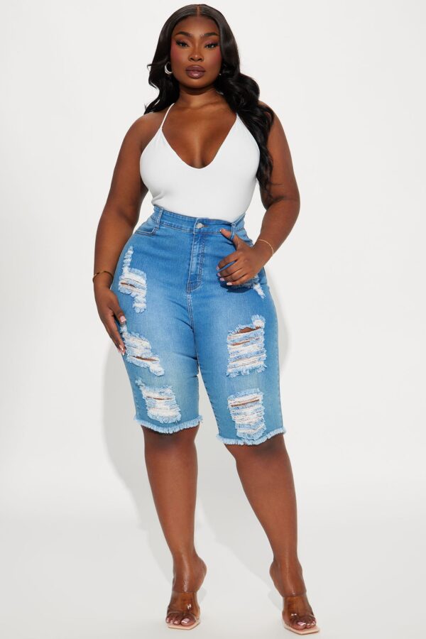 Shorts in 66% cotton