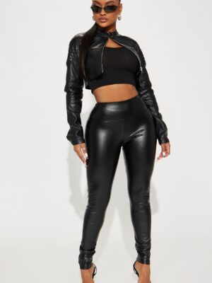 Leggings in Black 100% polyester