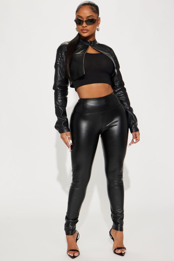 Leggings in Black 100% polyester