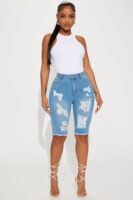 Shorts in 66% cotton