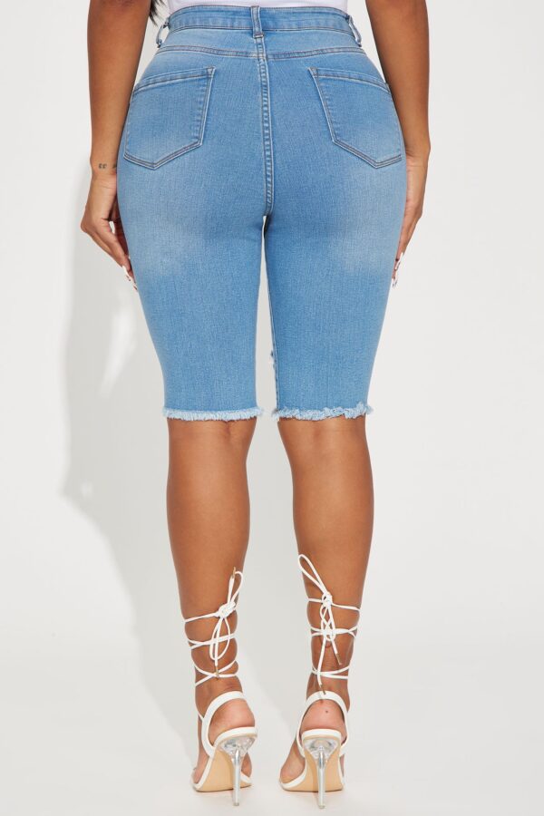 Shorts in 66% cotton