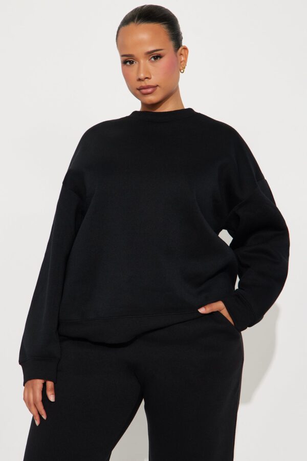 Black Sweatshirt with oversized