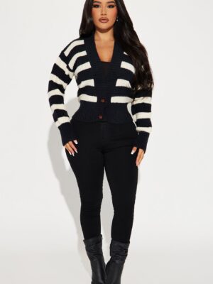 Cardigan in Black 81% polyester