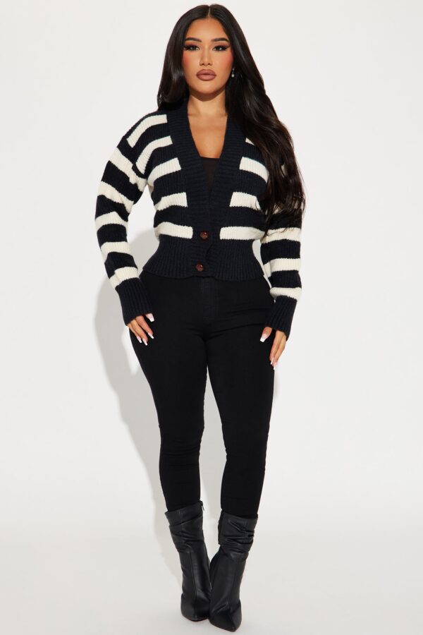 Cardigan in Black 81% polyester