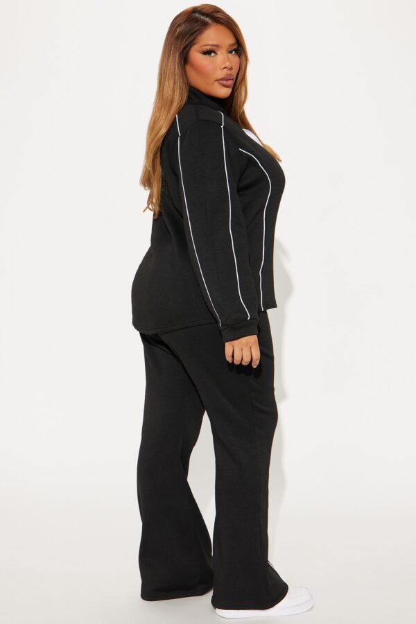 Mock-Neck Pants in Black and White