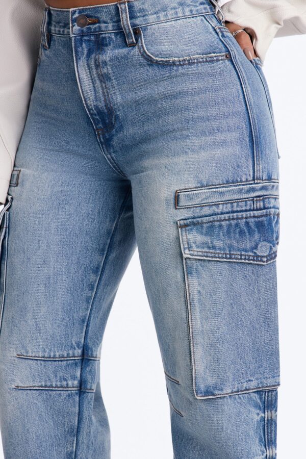 Gigi High Rise Tapered Cargo Jeans - Medium Wash