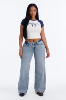Line It Up Straight Leg Jeans - Vintage Wash