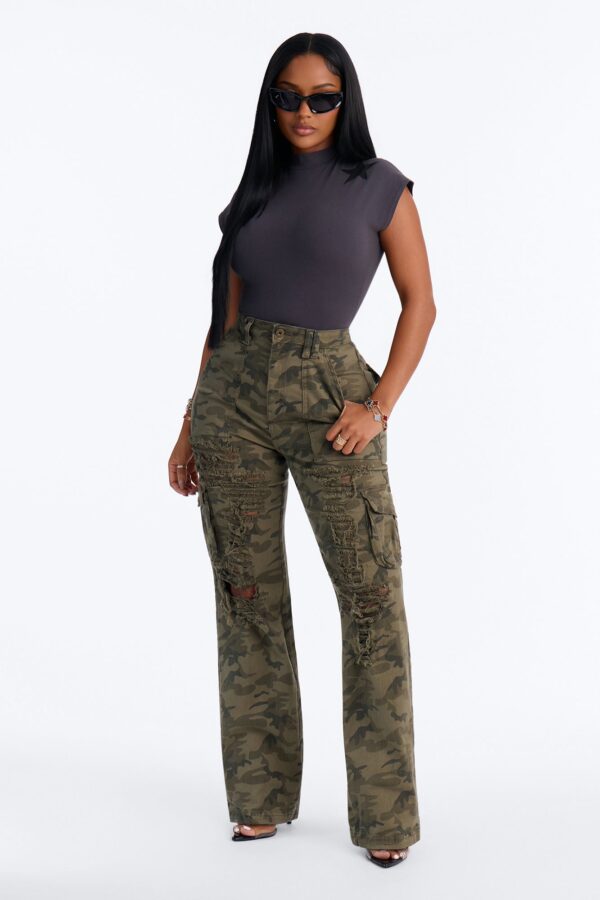 Knocked Down Camo Print Stretch Cargo Jeans - Camouflage