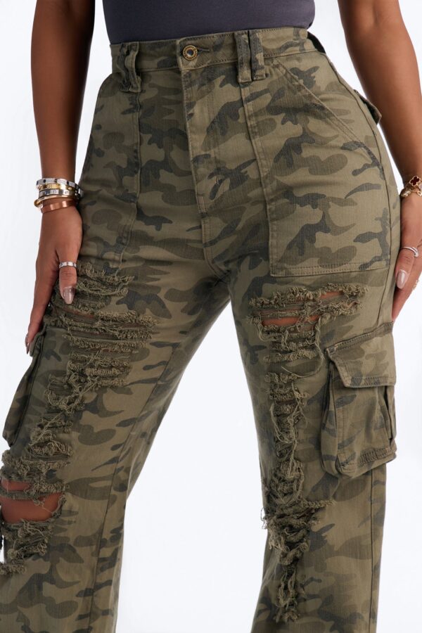 Knocked Down Camo Print Stretch Cargo Jeans - Camouflage