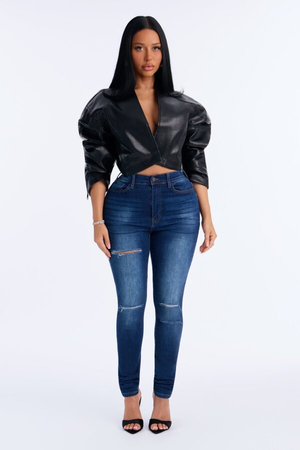 Pants with high waist
