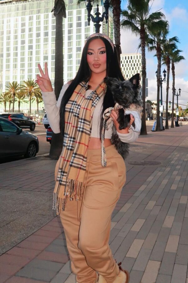 Nude Pants with oversized