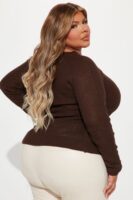 Chocolate Pullover