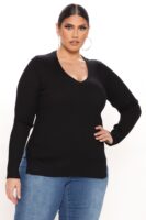 Black Pullover with v-neck