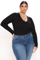 Black Pullover with v-neck