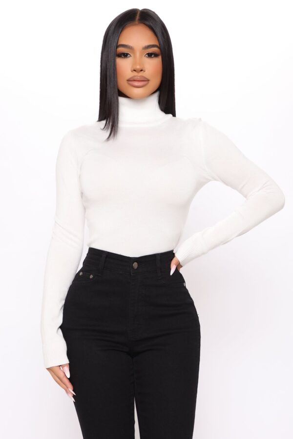 Turtleneck Pullover